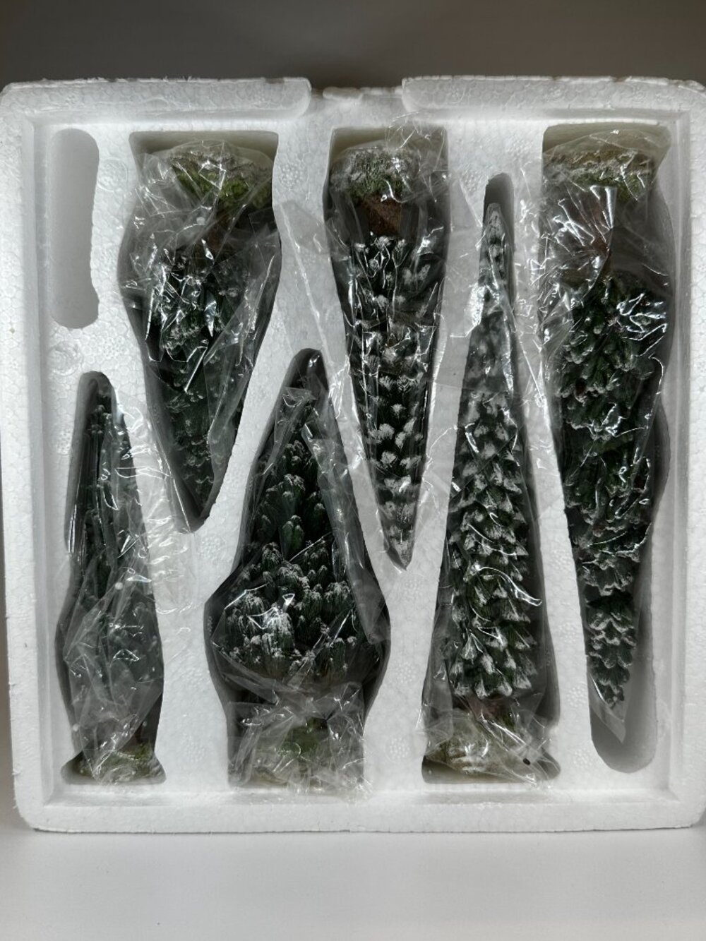 Dept 56 "Village Snowy Evergreens (Medium)" Set of 6 - 52613 - Retired - NEW
